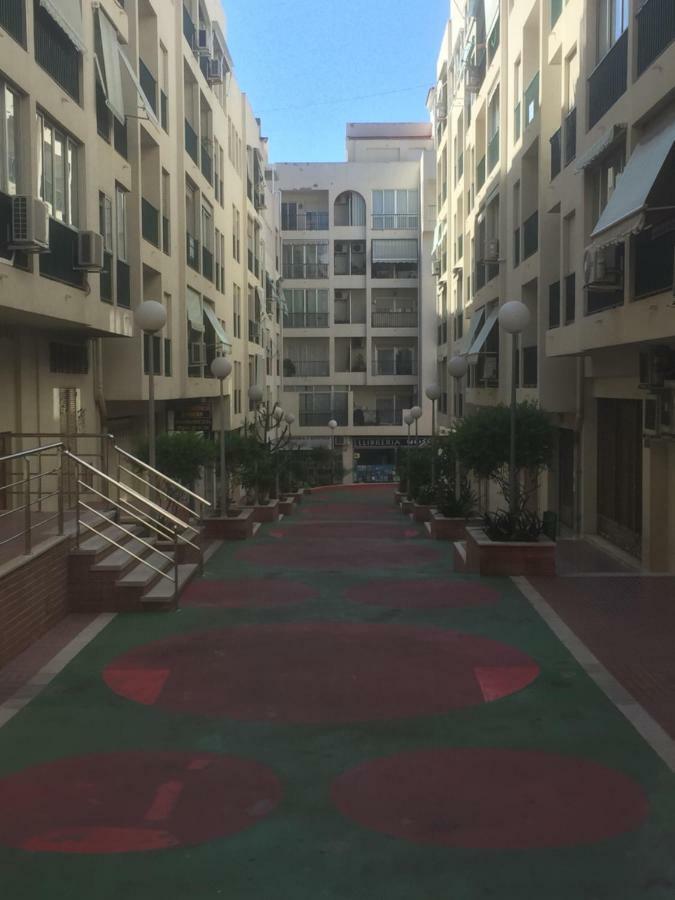 בנידורם Apartamento Turistico Loyola מראה חיצוני תמונה